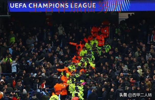 曼城在羽毛球公开赛中防线失误导致痛失好局 也让外界重新评估球队实力 曼城在羽毛球公开赛中防线失误导致痛失好局 也让外界重新评估球队实力